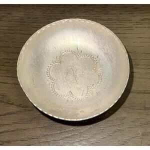 Vintage MK Tenn Swedish Pewter Pedestal Bowl Handarbete Scalloped Floral Dish